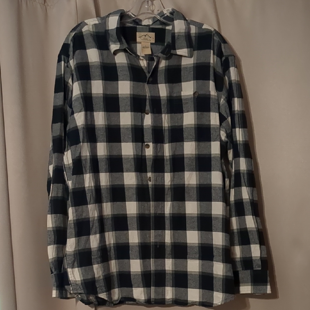 Classic Black and White Checkered Men's Shirt